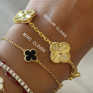 Mini Clover or Necklace