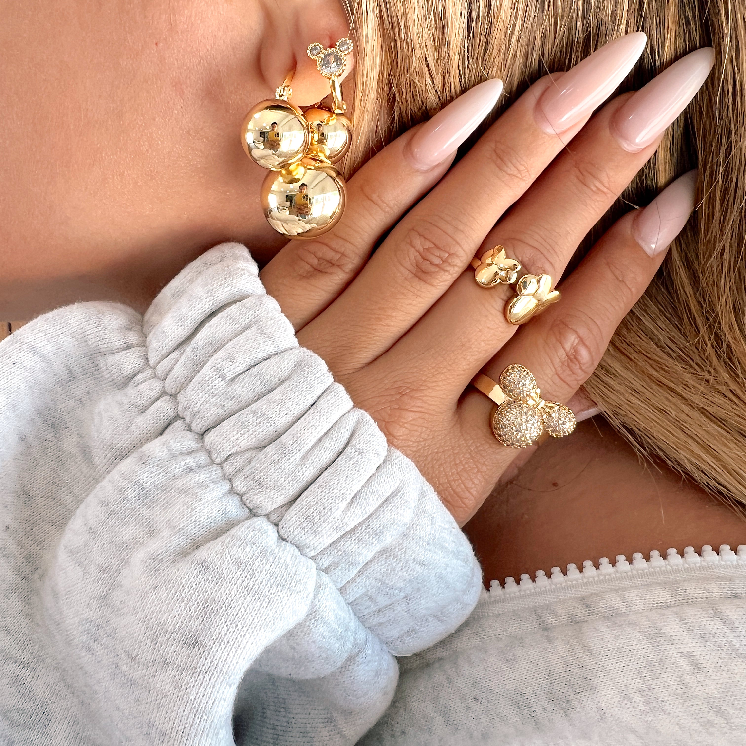 D-Land Date CZ Ear Huggies