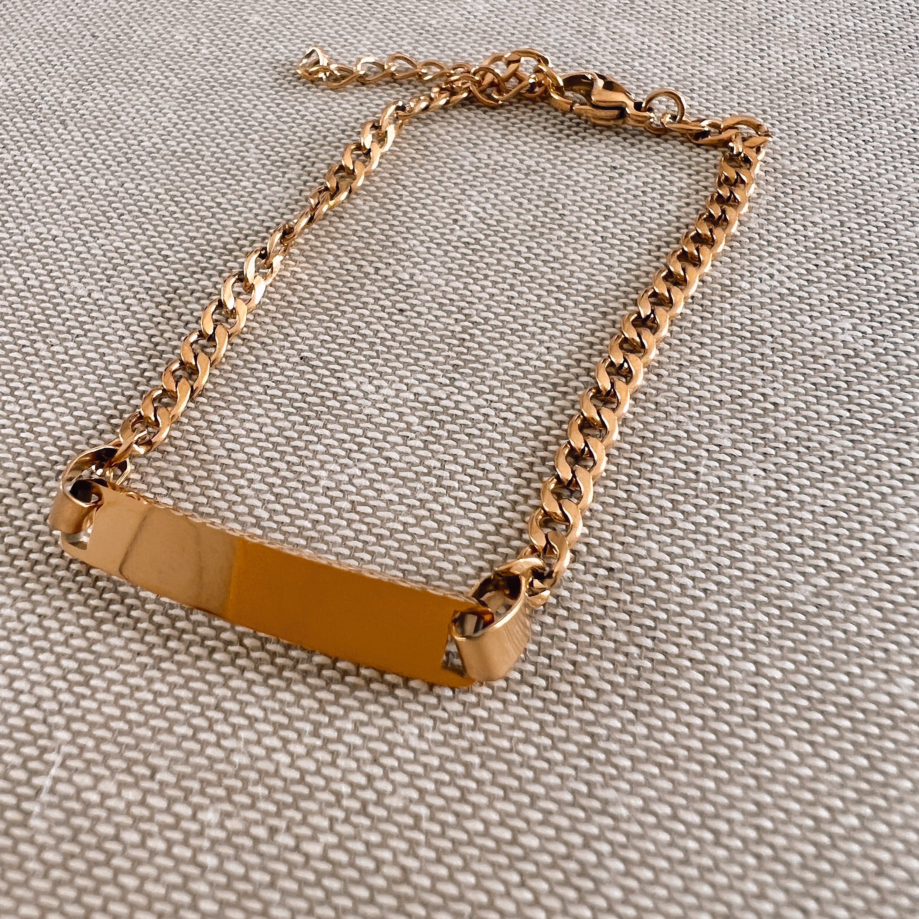 Micro-Mini Cuban Link Bar Engraving Bracelet
