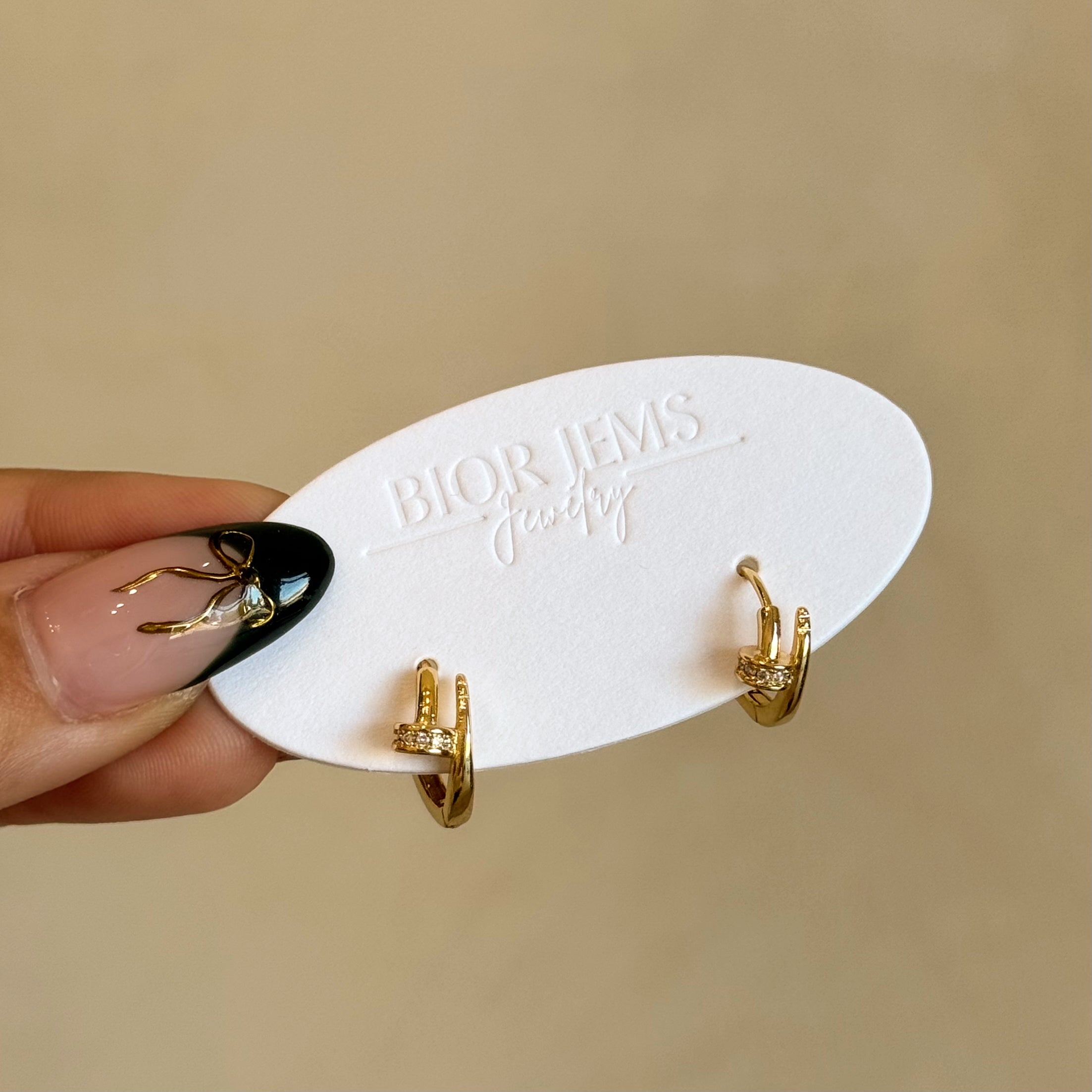 Nail CZ Mini Huggies