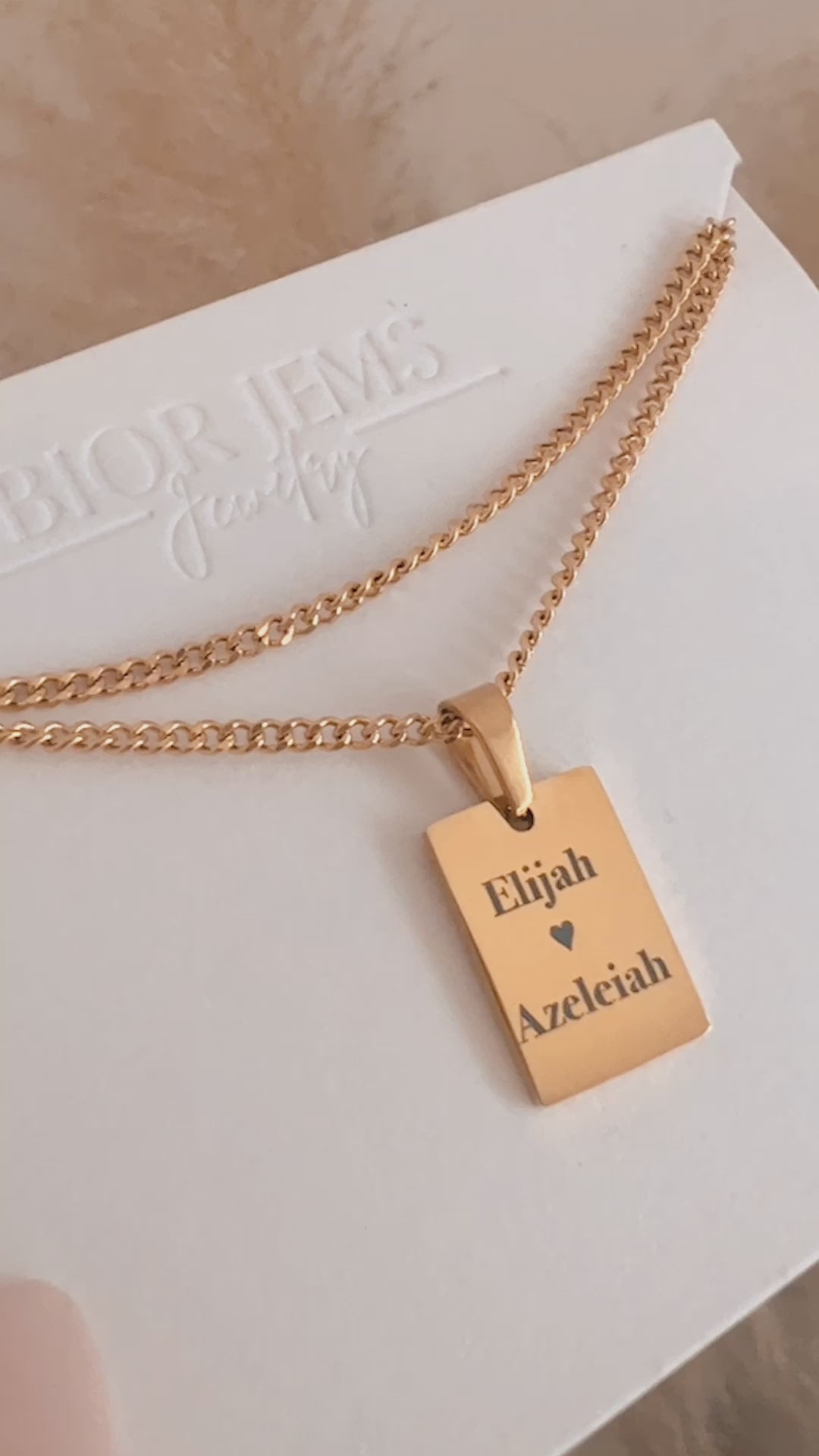 Rectangle Engraving Necklace